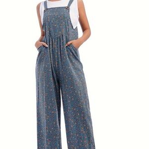 Super Chic Boho Blue Floral Wide-Leg Overalls size small